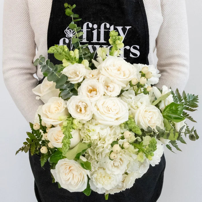 Snow White Diy Flower Kit Apron - Image