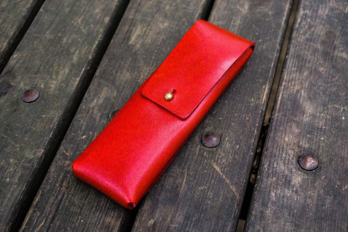 The Charcoal Leather Pencil Case for Blackwing Pencils - Red
