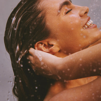 sls_volumeshampoo_studio2_web