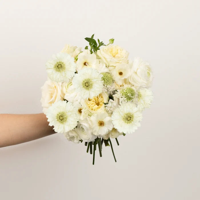 Cloud Dancer Flower Centerpieces Vase - Image