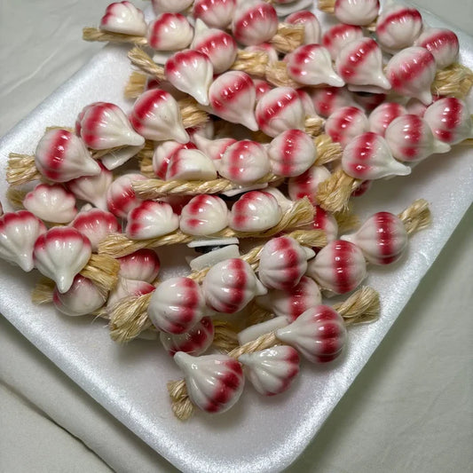 Garlic On Rope Kitchen Magnet