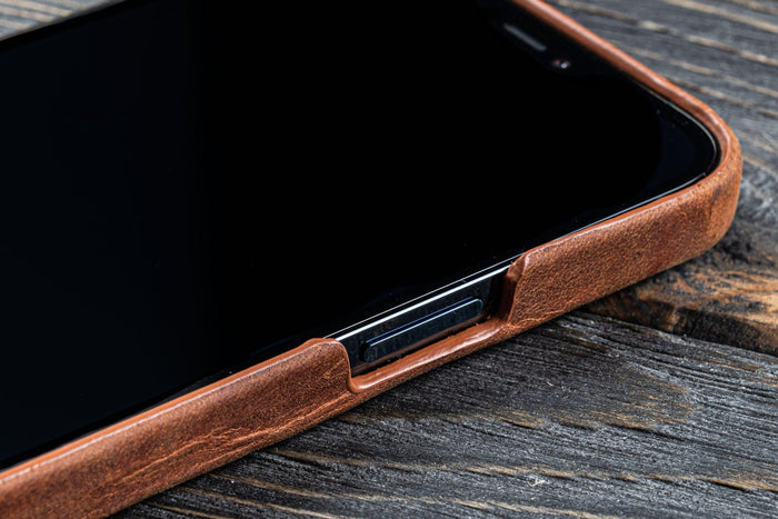 Leather iPhone 13 (6.1") Hard Back Cover