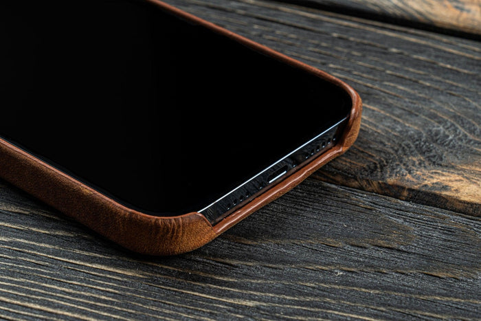 Leather iPhone 13 (6.1") Hard Back Cover