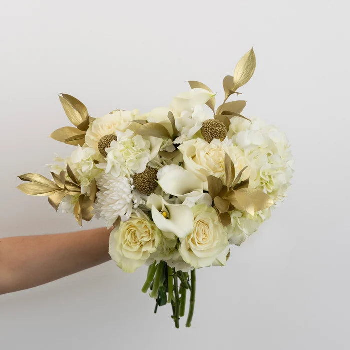 Modern Holiday Glam Gold Flower Centerpieces Apron - Image
