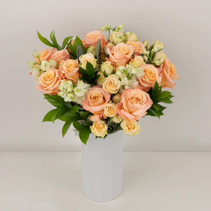 Peachy Keen Flower Bouquet Vase - Image