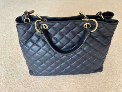Quilted Leather Navy Handbag – Timeless Elegance with Gold Accents