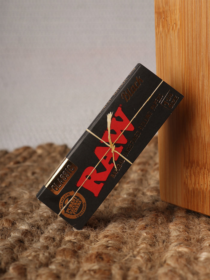 RAW Black 1 1/4 Papers | One Colour-Image 1