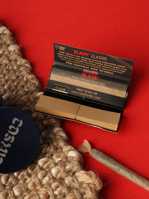 RAW Black Connoisseur 1 1/4 w Tip | One Colour-Image 1