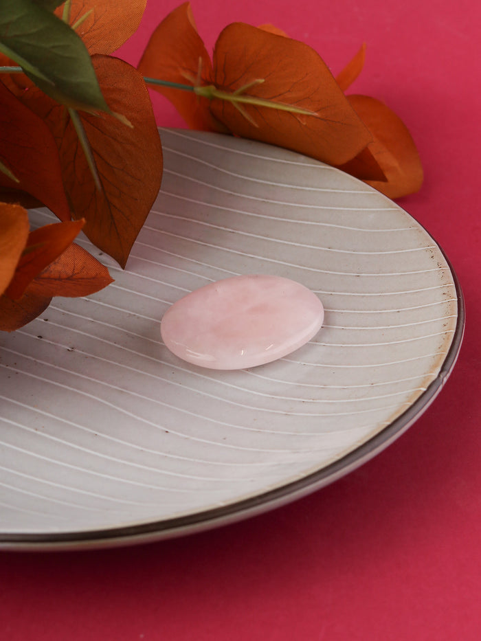 Worry Stone | Rose Quartz-Image 1